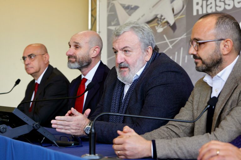 confstampa aeroporto grottaglie