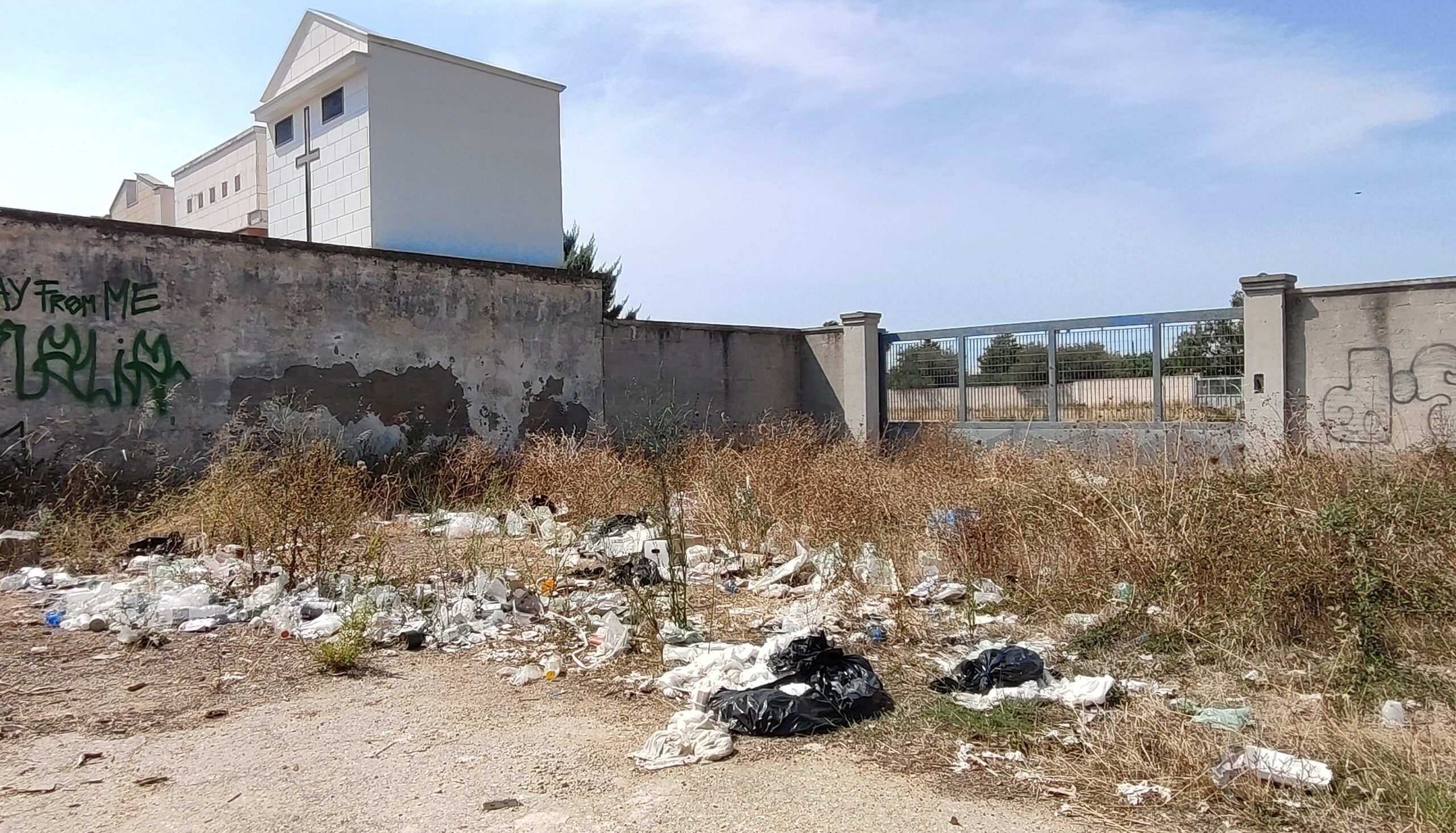 DISCARICA CIMITERO