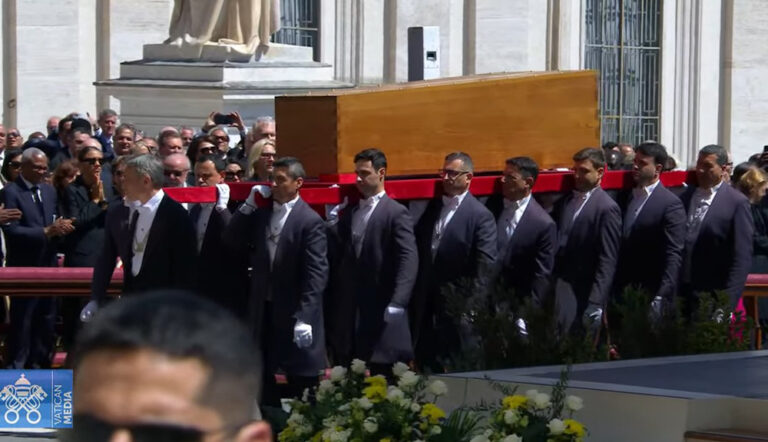 PAPA FRANCESCO